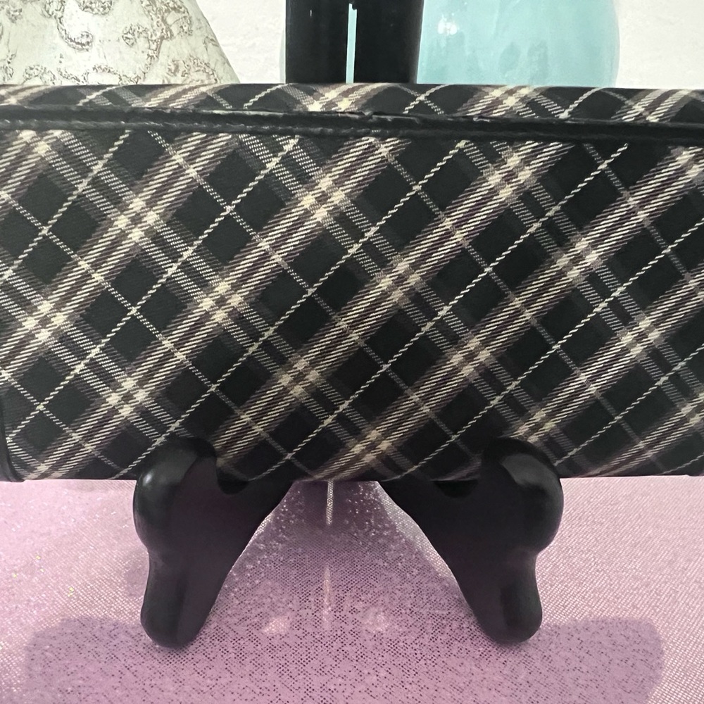 Burberry Ladies Wallet - Picture 2 of 6